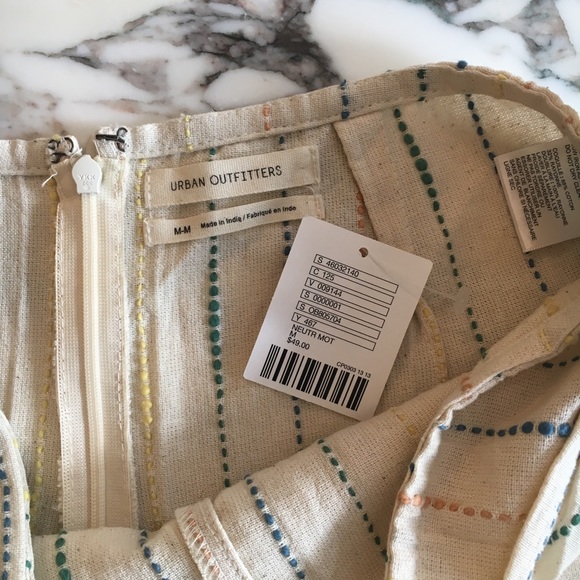 3/$15 ✨NWT UO striped skort✨ sz M - Picture 3 of 5
